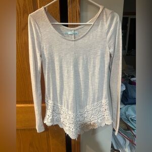 Maurices Light Gray Lace Hem Long Sleeve Top